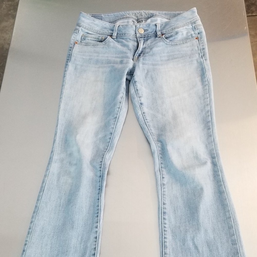 American Eagle Outfitters Kickboot Stretch Light Wash Size 8 Regular Jeans